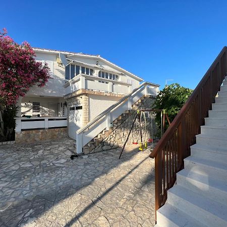 Appartamento Emko Apartmens Vir Esterno foto