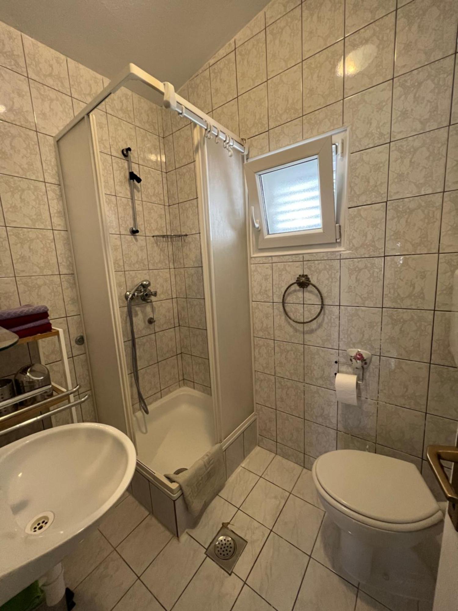 Appartamento Emko Apartmens Vir Esterno foto